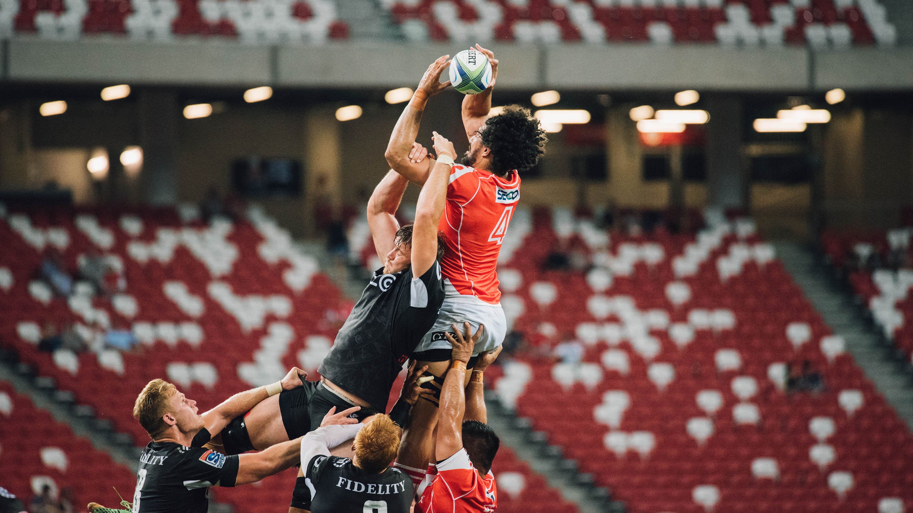 弗兰:全黑队的“战术执行者”,每次传球和防守都能精确打击对方漏洞